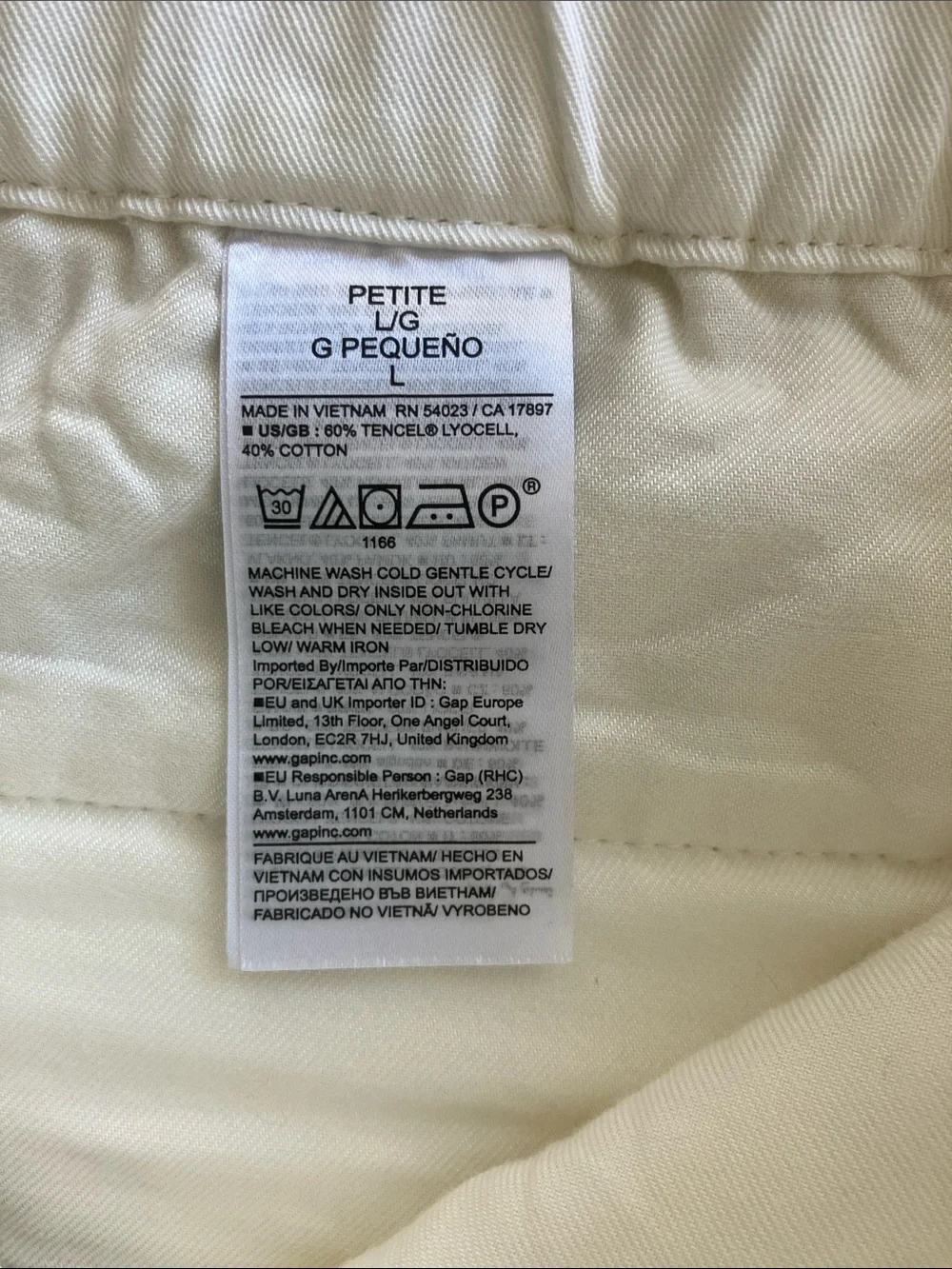 Banana Republic crisp warm